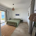 Willa Kefi Dream View